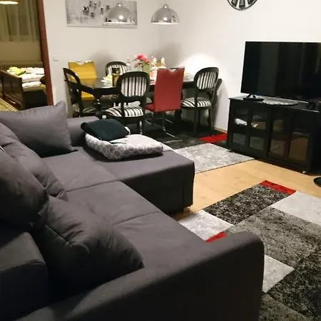 Auszeit-Mit-Pool-Wohnung-85-Qm-Sehr-Zentral-Gelegen Appartement *