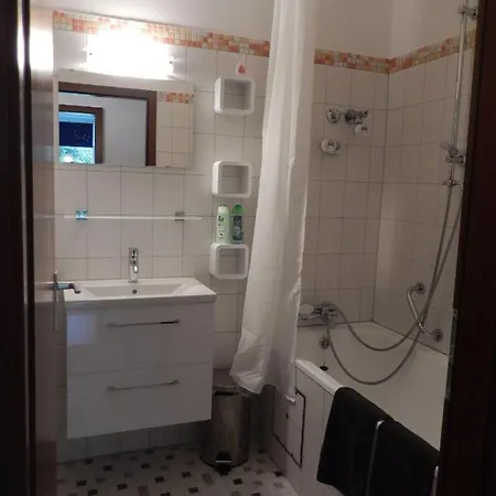 Appartement Auszeit-Mit-Pool-Wohnung-85-Qm-Sehr-Zentral-Gelegen *
